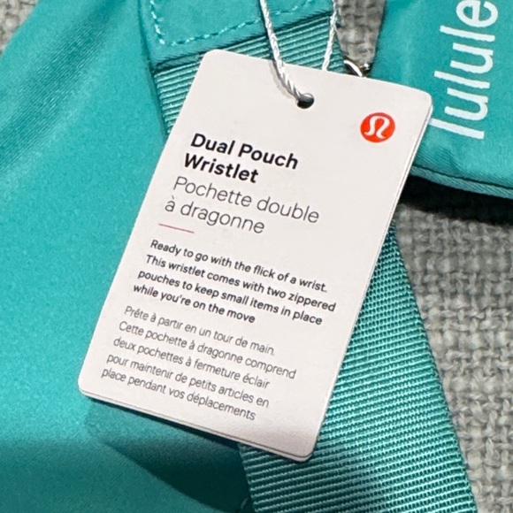 Lululemon NWT Aqua Dual Pouch Wristlet Set - Picture 4 of 5